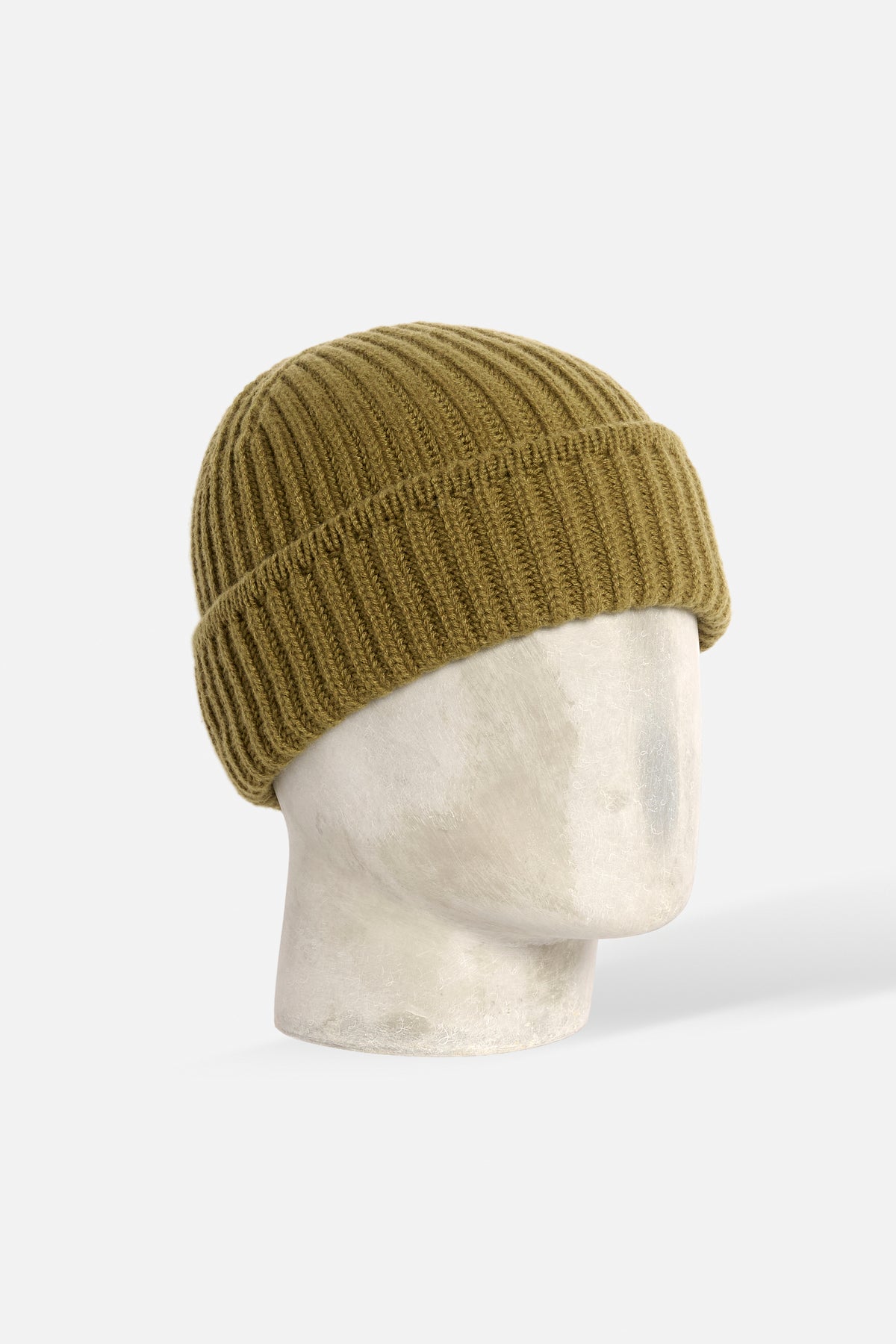 Cuffia a coste in cashmere verde muschio Lady De Paz