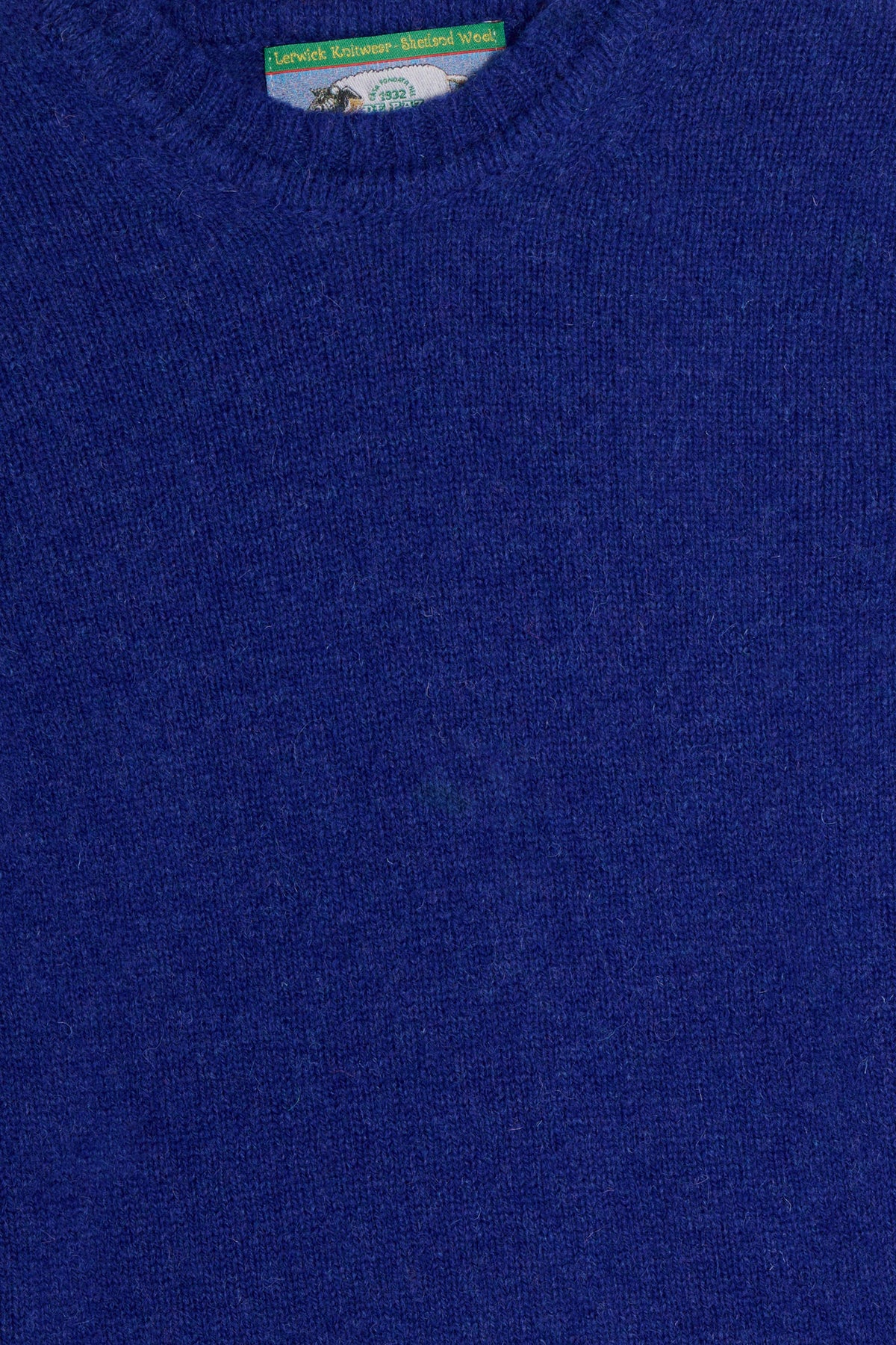 Maglione girocollo shetland blue royal dettaglio Lady De Paz