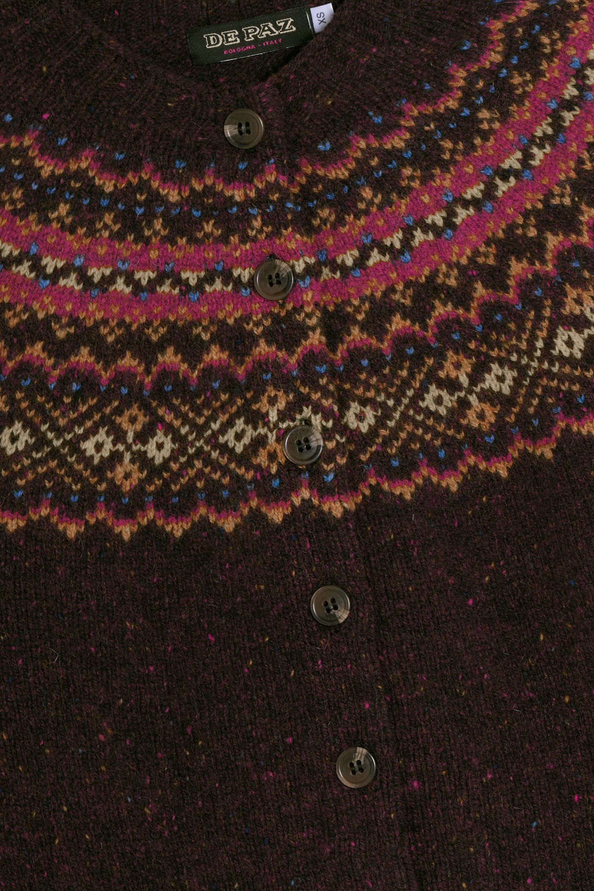 Cardigan girocollo fair isle marrone dettaglio Lady de Paz