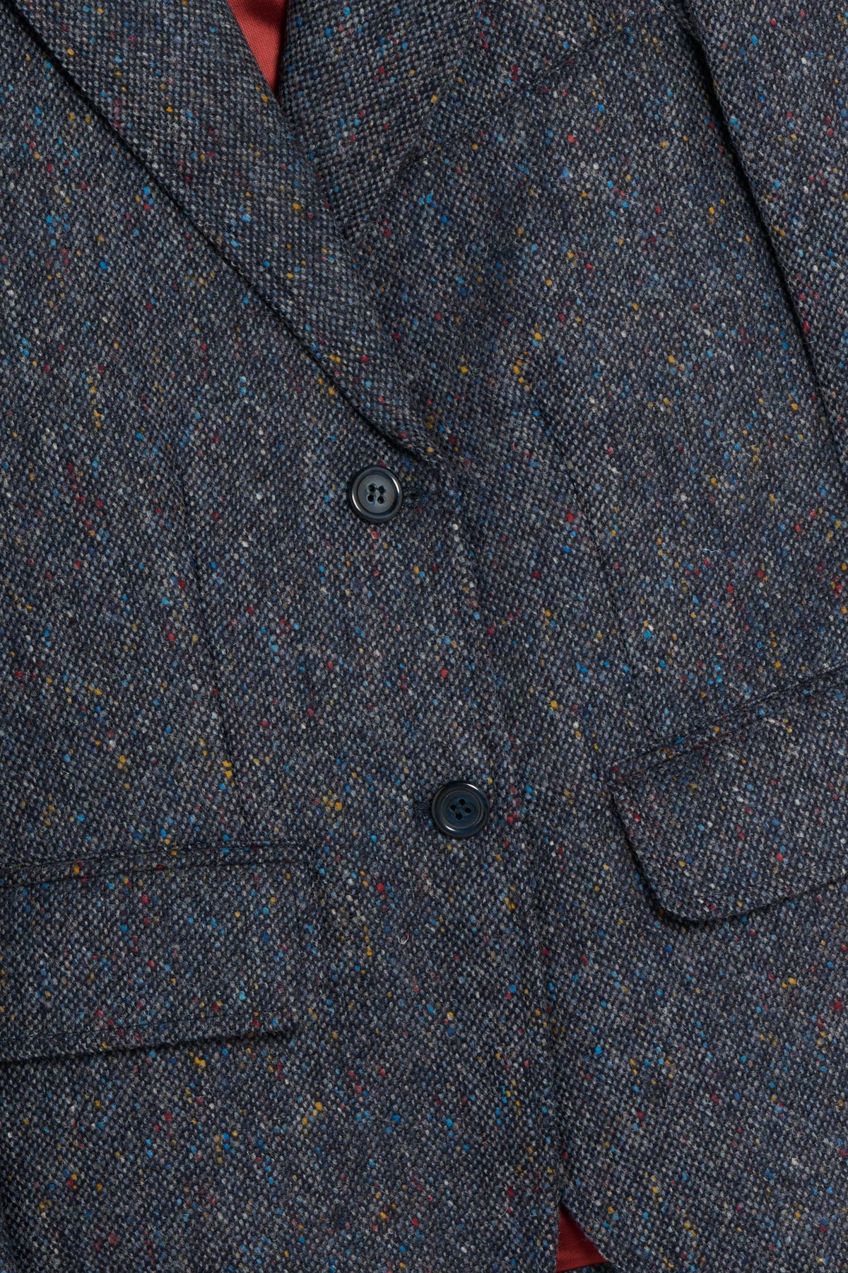 Giacca donegal tweed grigia dettaglio Lady De Paz