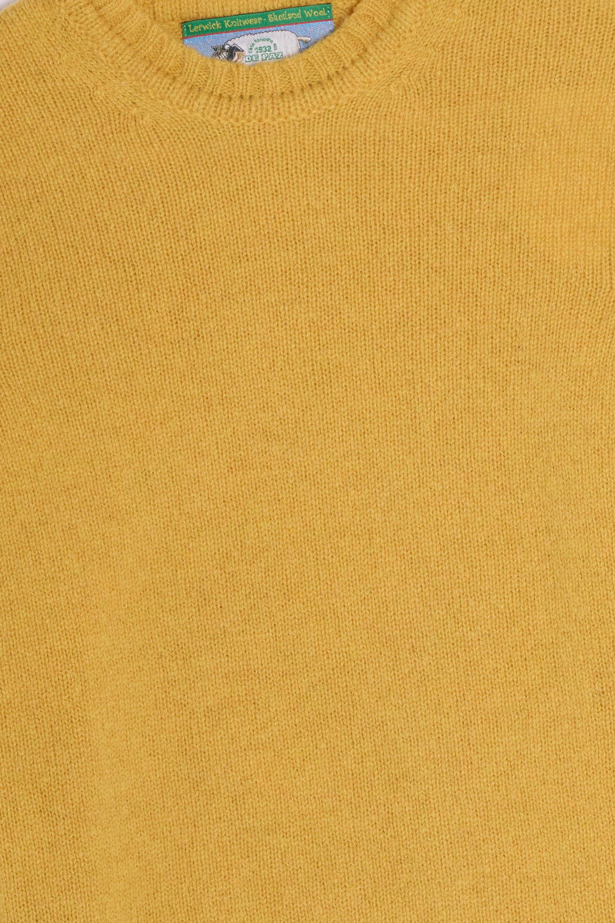 Maglione girocollo shetland giallo dettaglio Lady De Paz